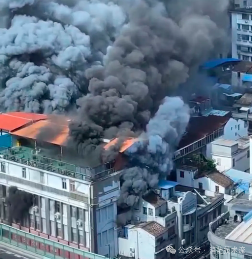 呼和浩特廣州荔灣區開展批發市場消防整治工作之際，龍城服裝城起火致一人亡！